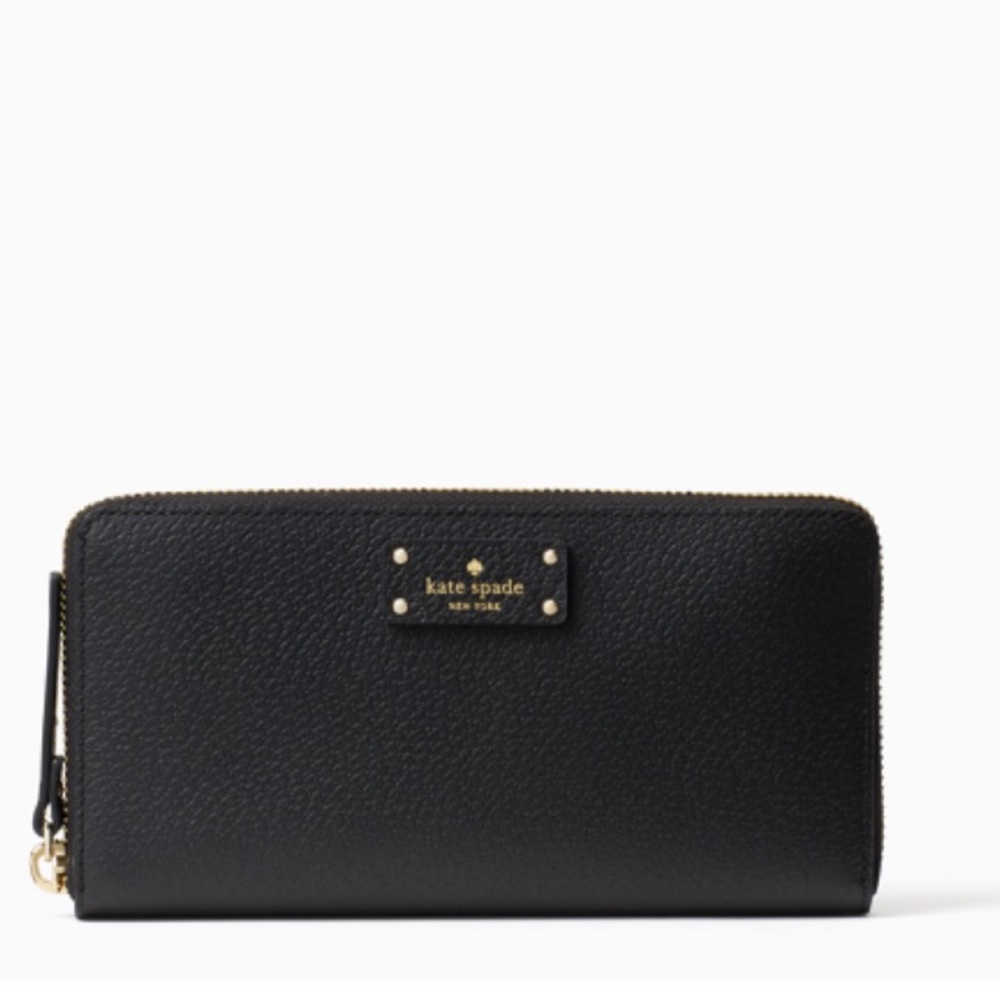NWT Kate Spade Wallet⭐️